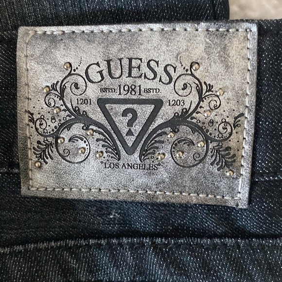 GUESS Low-Rise Bootcut Jeans NWOT - Picture 7 of 9